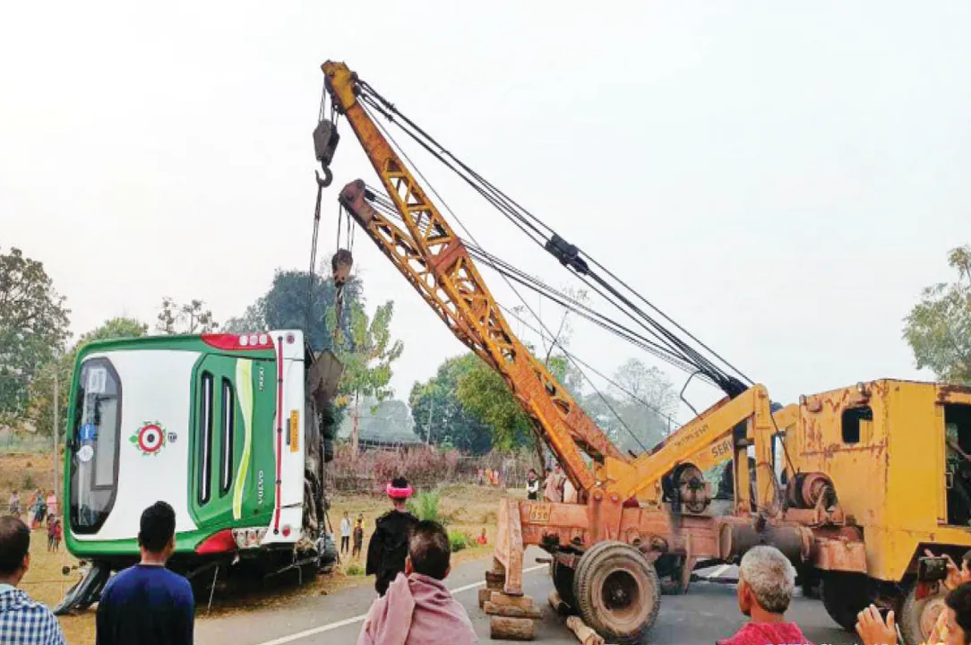  ଓଲଟିଲା ଜଗନ୍ନାଥ ଏକ୍ସପ୍ରେସ୍‌: ୨୦ ଯାତ୍ରୀ ଆହତ, ୩ ଗୁରୁତର