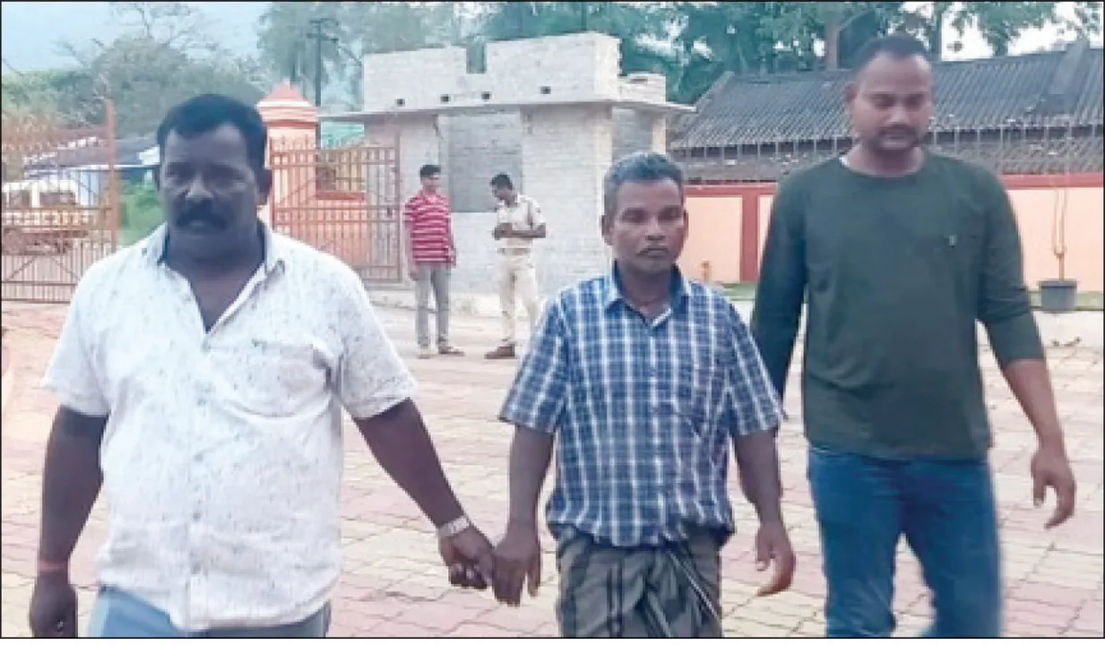  ଜନ୍ତୁ ଶିକାର ହେଲା କାଳ: ଭିଣୋଇ ଗୁଳିରେ ଟଳିପଡ଼ିଲା ଶଳା, ଅଭିଯୁକ୍ତ ଗିରଫ, ବନ୍ଧୁକ ଜବତ