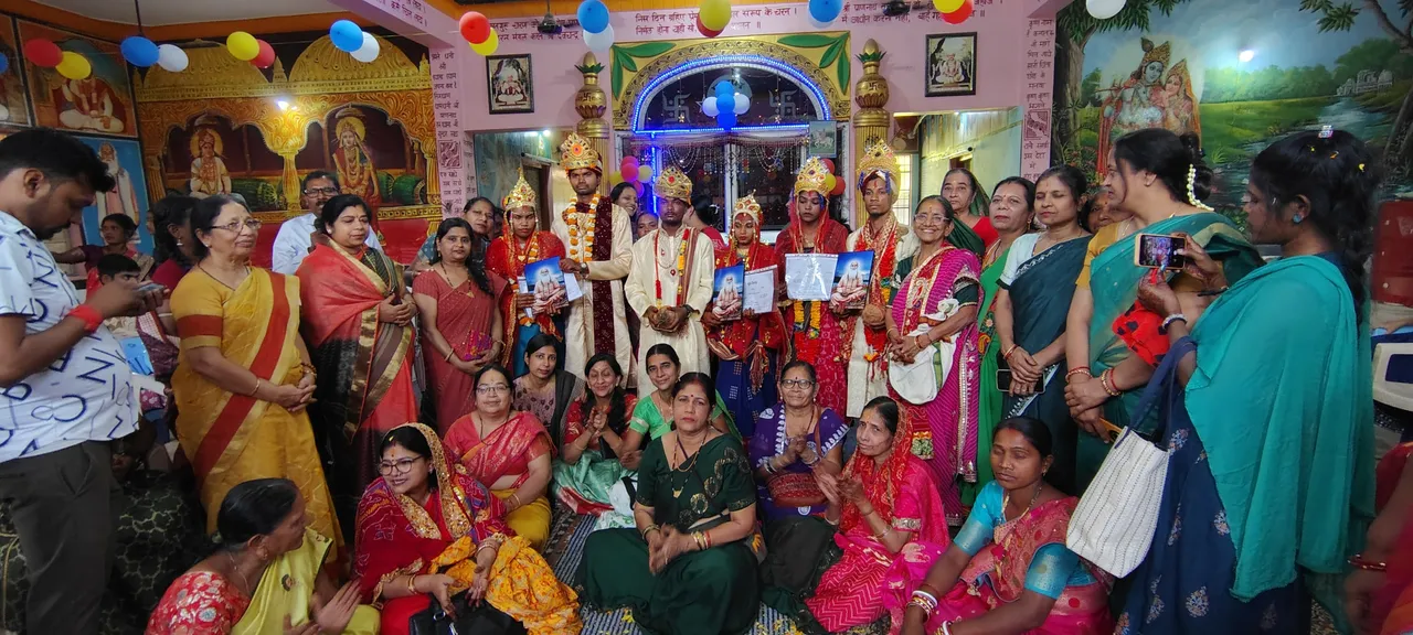  ପରିବାର ସକ୍ଷମ ହେଲେ ନାହିଁ, ସାମୁହିକ ବିବାହ କରାଇଲେ ଶ୍ରୀକୃଷ୍ଣ ପ୍ରଣାମୀ ଜନ କଲ୍ୟାଣ ଟ୍ରଷ୍ଟ