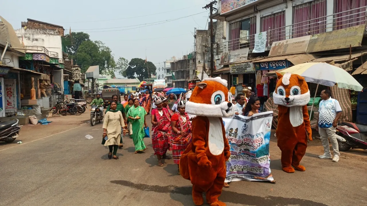  Kandhamal Festival: Welcome to the torch-mascot at G.Udayagiri Photograph: (sambad.in) 