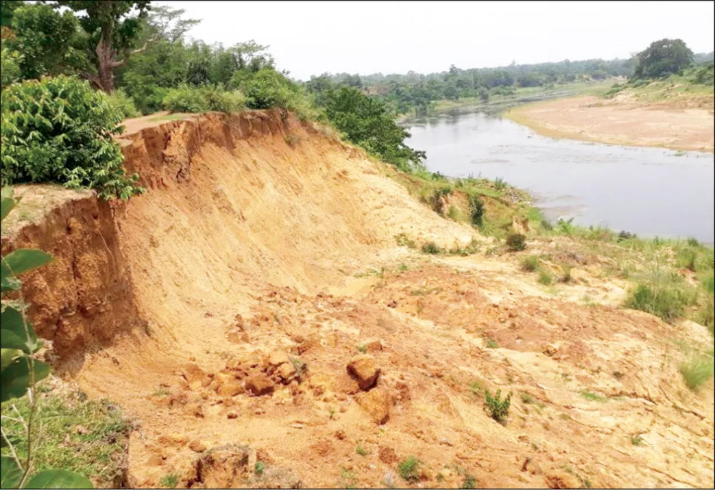  ନଦୀ ସୁରକ୍ଷାକୁ ଅଣଦେଖା: ୭ ଶହ କିଲୋମିଟରରେ ନାହିଁ ଆଡ଼ିବନ୍ଧ