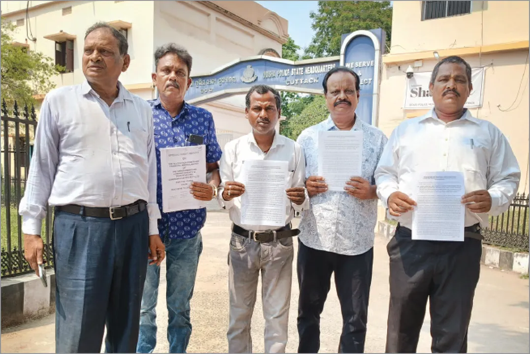  ଗନ୍ଧମାର୍ଦ୍ଦନ ଲୋଡିଂ ଏଜେନ୍‌ସିରେ ଆର୍ଥିକ ଅନିୟମିତତା ଘଟଣା: ‘ମିତ୍ରଭାନୁ ଓ ଆଶିଷଙ୍କୁ ତଦନ୍ତ ପରିସରଭୁକ୍ତ କର’