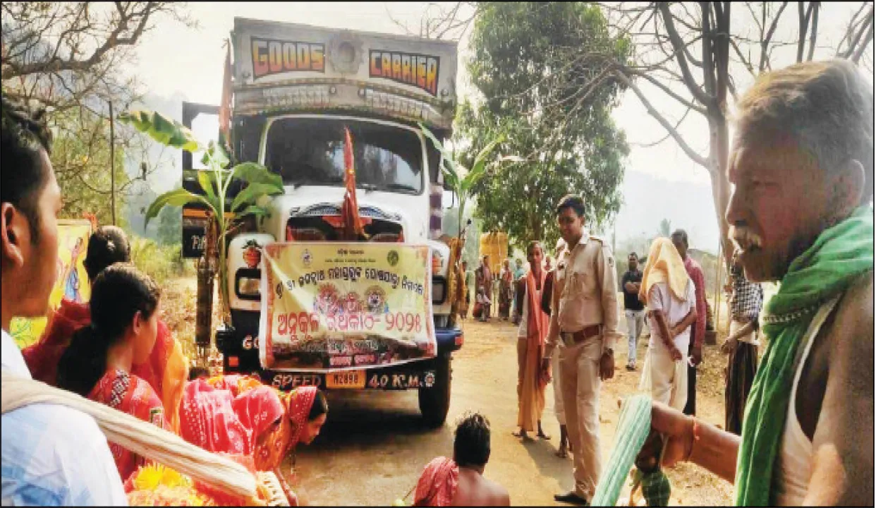  ଘୋଷଯାତ୍ରା ପାଇଁ ଗଲା ଦ୍ବିତୀୟ ପର୍ଯ୍ୟାୟ ରଥକାଠ