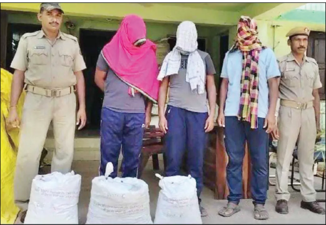  ରକ୍ଷକ ସାଜିଲେ ଭକ୍ଷକ: ଗଞ୍ଜେଇ କାରବାରରେ ପୁଲିସ, ଜଣେ ହାବିଲଦାର, ୨ କନେଷ୍ଟବଳ ଗିରଫ