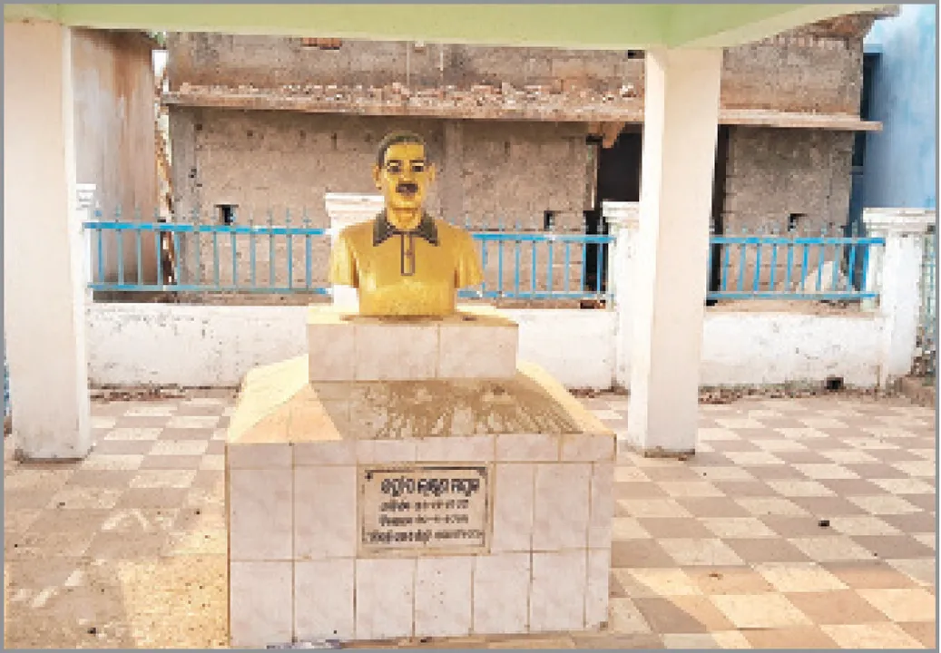 ବଖରାଏ ଘରେ କାନ୍ଦୁଛି ସହିଦଙ୍କ ଆତ୍ମା: ସରକାରୀ ଯୋଜନାରୁ ବହୁ ଦୂରରେ ସହିଦଙ୍କ ପରିବାର