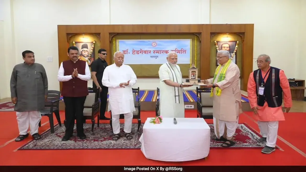 ଆର୍‌ଏସ୍‌ଏସ୍‌କୁ ଭାରତୀୟ ସଂସ୍କୃତିର ବଟବୃକ୍ଷ ବୋଲି କହିଲେ ପ୍ରଧାନମନ୍ତ୍ରୀ ମୋଦୀ