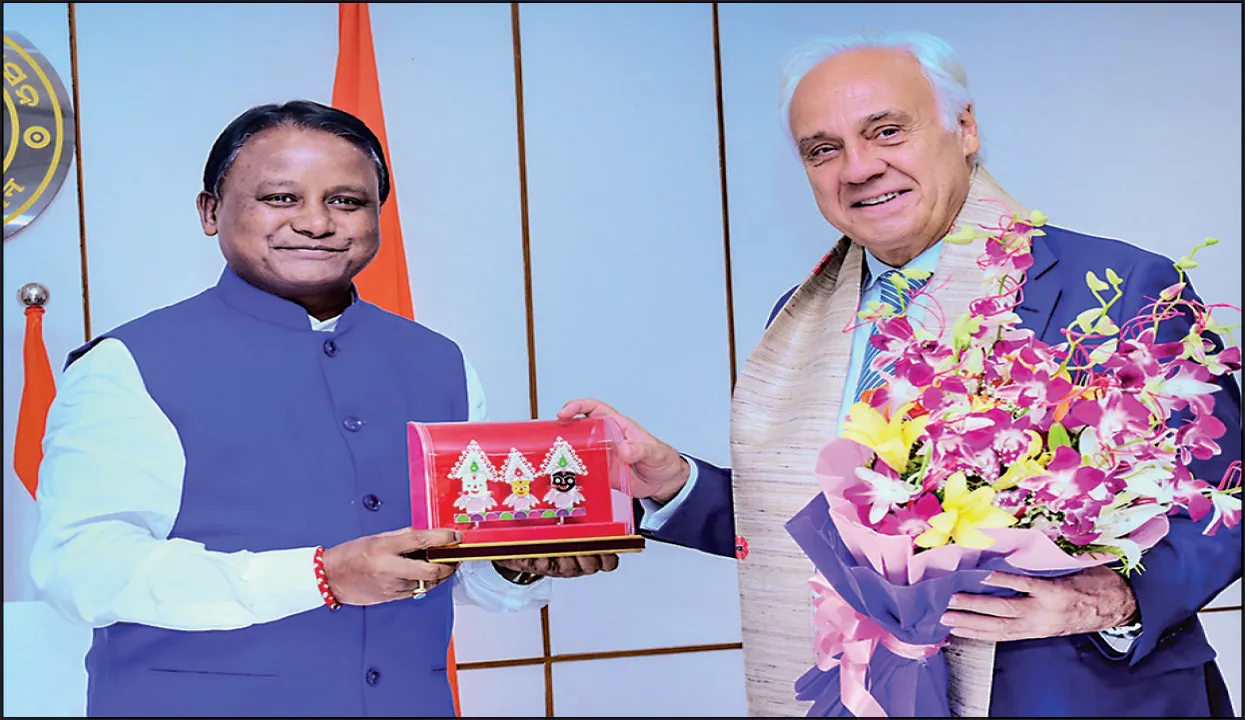  ମୁଖ୍ୟମନ୍ତ୍ରୀଙ୍କୁ ଭେଟିଲେ ସ୍ପେନ୍‌ ରାଷ୍ଟ୍ରଦୂତ ପୁଜୋଲ: ଅକ୍ଷୟ ଶକ୍ତି, ବୟନଶିଳ୍ପରେ ନିବେଶ ସୁଯୋଗ