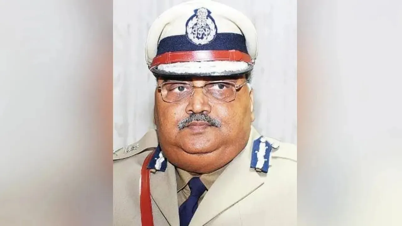  ପୂର୍ବତନ ଡ଼ିଜିଙ୍କ ମୃତଦେହ ଘରୁ ଉଦ୍ଧାର