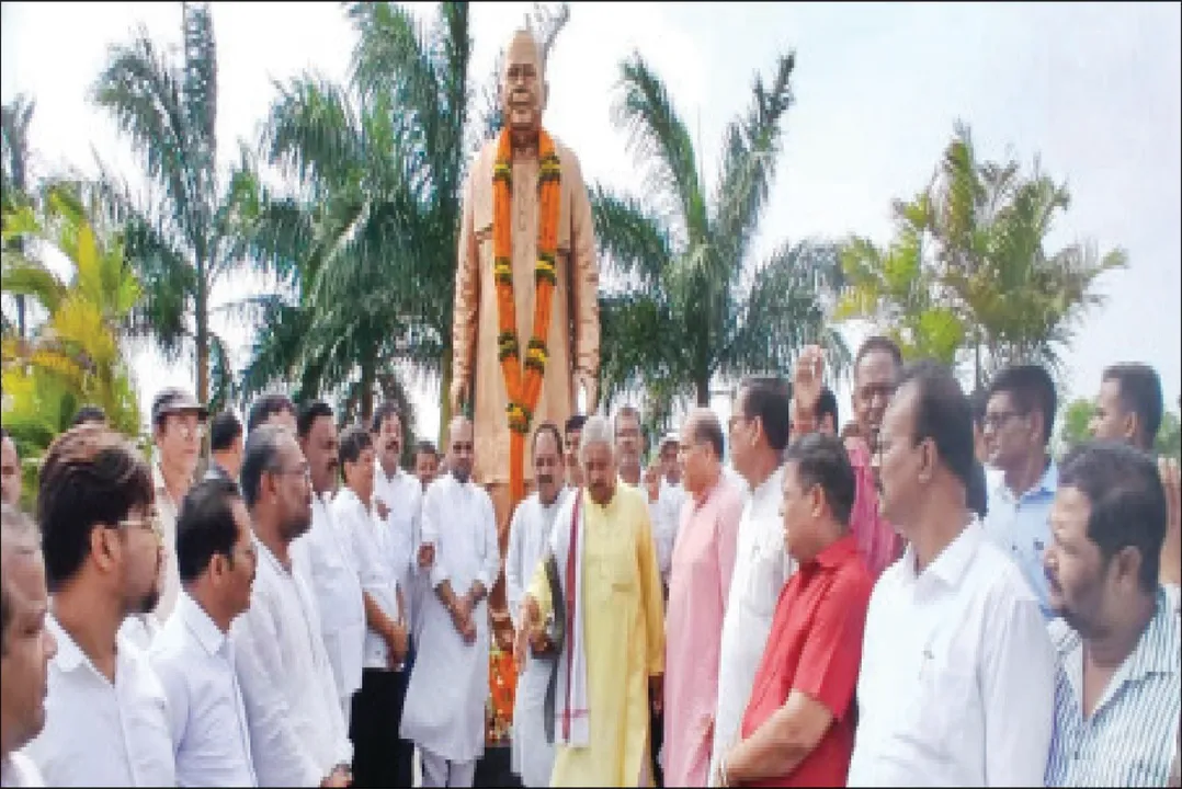  ‘ଓଡ଼ିଶା ରାଜନୀତିରେ ଜାନକୀ ବାବୁ ଜଣେ ବିରଳ ବ୍ୟକ୍ତିତ୍ବ’: ବେଗୁନିଆରେ ହେବ ଜାନକୀ ପାର୍କ, ଖୋର୍ଦ୍ଧାରେ ପାଠାଗାର