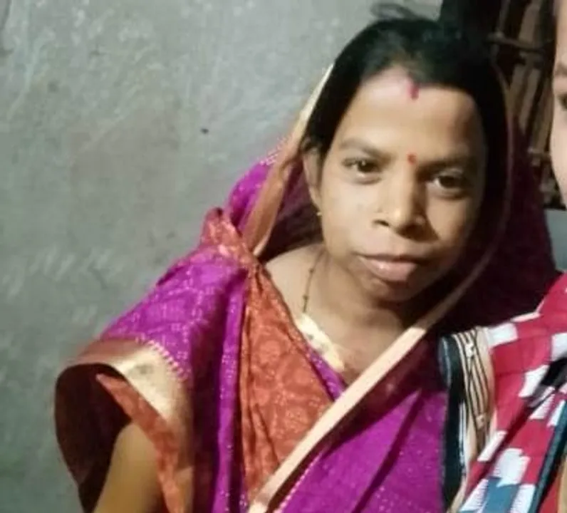  ରାମଲୀଳା ଚାଲିଥିବା ବେ‌ଳେ ଭାଙ୍ଗିପଡ଼ିଲା ନଡ଼ିଆ ଗଛ: ଜଣେ ମହିଳା ମୃତ, ୫ ଗୁରୁତର
