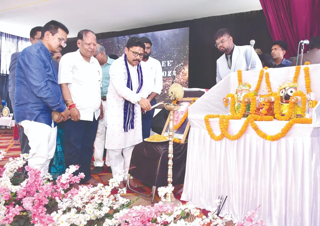  ଉତ୍କଳମଣି ହୋମିଓପ୍ୟାଥିକ କଲେଜରେ ହେବ ୫୦ ଶଯ୍ୟାବିଶିଷ୍ଟ ଅତ୍ୟାଧୁନିକ ହସ୍‌ପିଟାଲ, ସୁବର୍ଣ୍ଣ ଜୟନ୍ତୀରେ ସ୍ବାସ୍ଥ୍ୟମନ୍ତ୍ରୀଙ୍କ ଘୋଷଣା