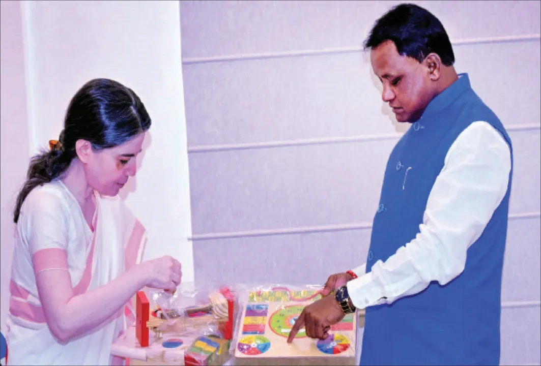  ପିଲାଙ୍କ ‘ଯାଦୁପେଡ଼ି’ ଦେଖିଲେ ମୁଖ୍ୟମନ୍ତ୍ରୀ: ଶିଶୁବାଟିକା, ପ୍ରଥମ ଓ ଦ୍ୱିତୀୟ ପିଲାଙ୍କୁ ଦିଆଯିବ