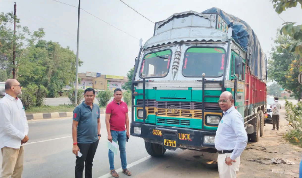  ବରଗଡ଼ ଆସୁଛି ଛତିଶଗଡ଼ ଧାନ: ଉପଜିଲ୍ଲାପାଳଙ୍କ ଚଢ଼ଉ, ଜବତ ହେଲା ଧାନ ବୋଝେଇ ଟ୍ରକ୍‌