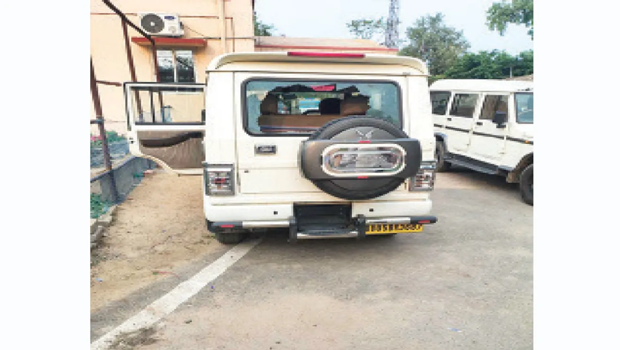 ଅବକାରୀ ଟିମ୍‌ ଉପରେ ମଦ ବେପାରୀଙ୍କ ଆକ୍ରମଣ