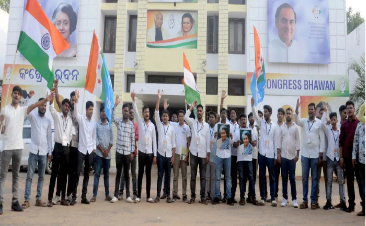  ଇନ୍ଦିରାଙ୍କ ସ୍ମରଣରେ ଛାତ୍ର କଂଗ୍ରେସର ‘ଶକ୍ତି ମାର୍ଚ୍ଚ’ ବିଭିନ୍ନ ପ୍ରସଙ୍ଗରେ ରାଜରାସ୍ତାକୁ ଓହ୍ଲାଇବାକୁ ରାଜ୍ୟ କାର୍ଯ୍ୟକାରିଣୀରେ ନିଷ୍ପତ୍ତି