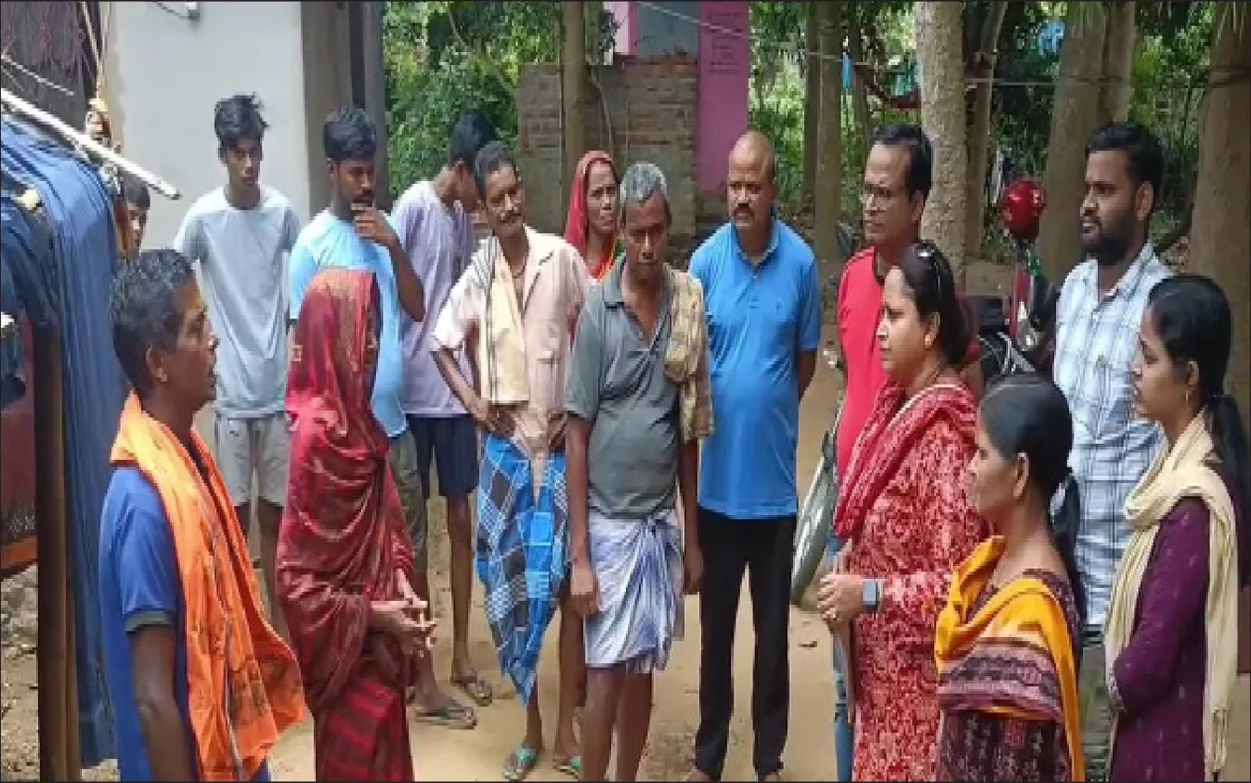  ପୁଅକୁ ୧୮ ହଜାରରେ ବିକିଲା ମା’: ବାପା ଓ ଜେଜେମାଆଙ୍କ ଅଭ‌ିଯୋଗ ପରେ ଖୋଳତାଡ଼