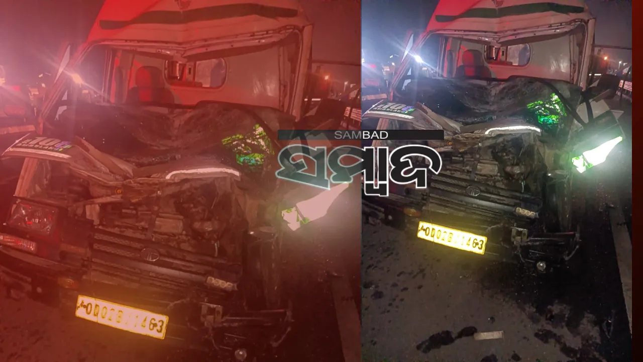  Ambulance accident in Jajpur Photograph: (Sambad ) 