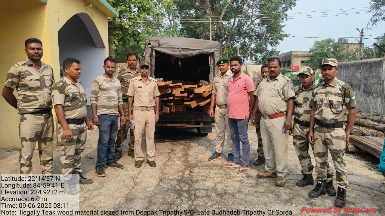  ନୂଆଗାଁ ସୋରଡ଼ା ବ୍ରାହ୍ମଣ ବସ୍ତିରୁ ଚୋରା କାଠ ଜବତ