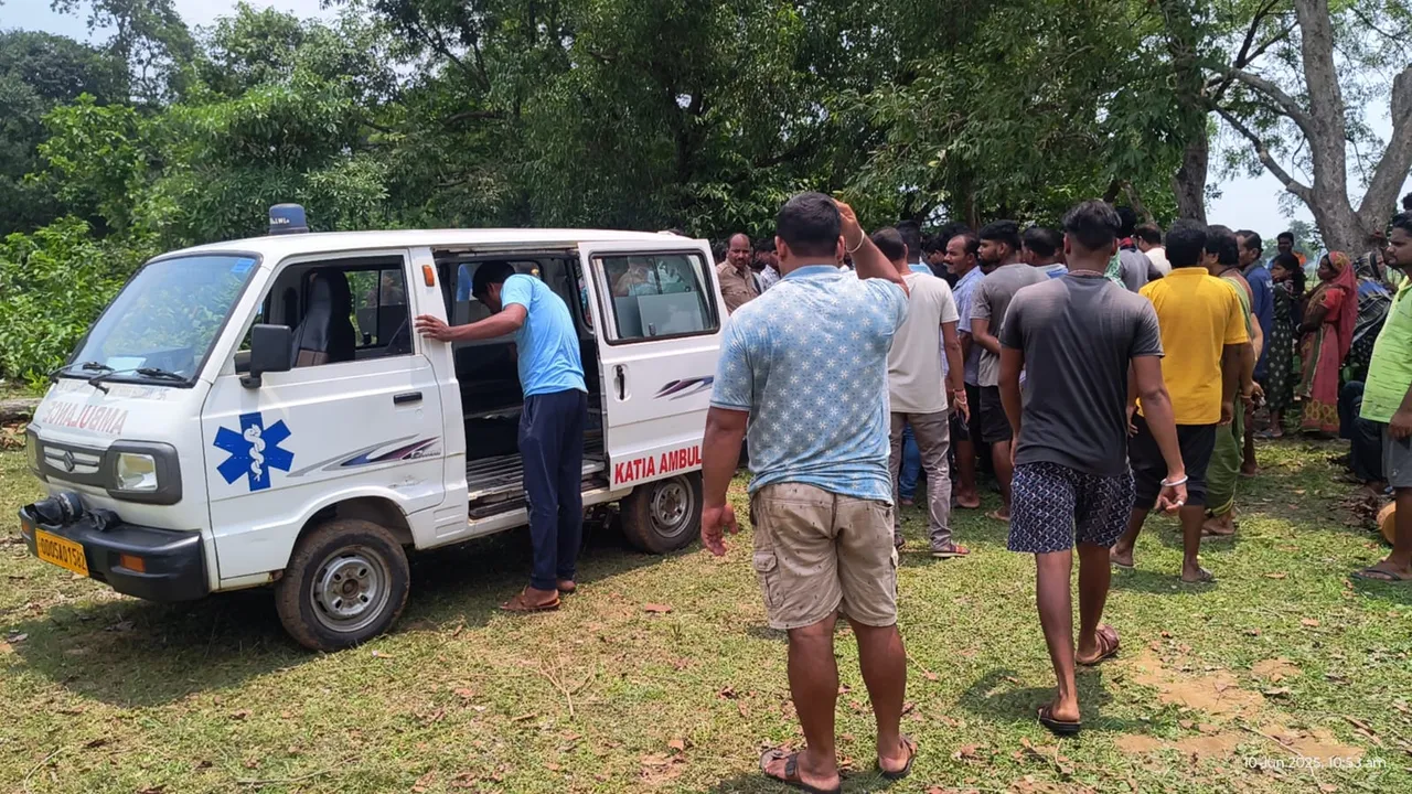  ଯୁବକଙ୍କ ଝୁଲନ୍ତା ମୃତଦେହ ଉଦ୍ଧାର, ମୃତ୍ୟୁର କାରଣ ଅସ୍ପଷ୍ଟ