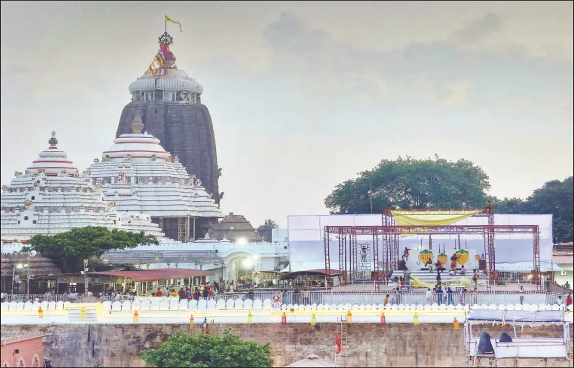  ସାଆନ୍ତଙ୍କ ଅପେକ୍ଷାରେ ସ୍ନାନବେଦି: ସାଢ଼େ ୪ଟାରେ ହାତୀବେଶ, ସନ୍ଧ୍ୟା ସାଢ଼େ ୭ରୁ ସାହାଣମେଲା ଦର୍ଶନ