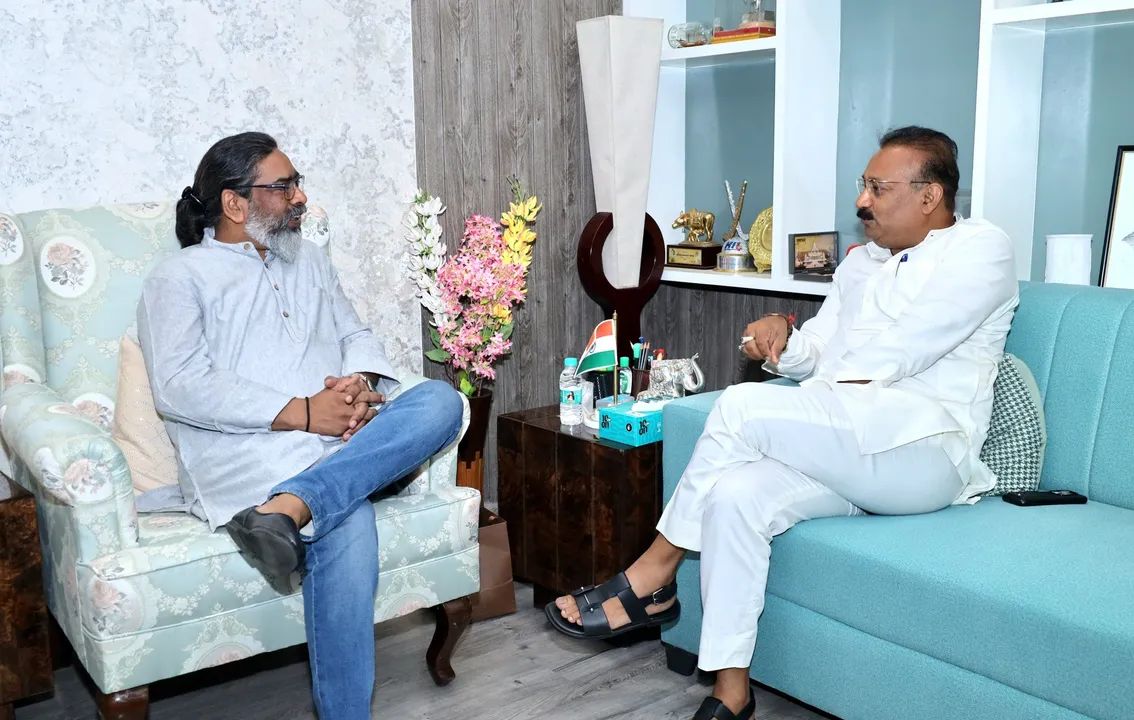  ମେଣ୍ଟକୁ ନେଇ ହେମନ୍ତ ସୋରେନଙ୍କ ଅସନ୍ତୋଷ ମଧ୍ୟରେ ଭେଟିଲେ ନୀତିଶଙ୍କ ମନ୍ତ୍ରୀ