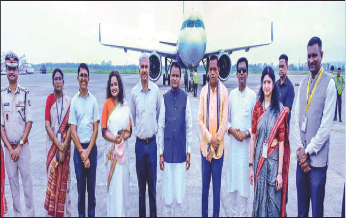  ଭୁବନେଶ୍ୱରରୁ ଆବୁଧାବି ବିମାନ ଚଳାଚଳ ଆରମ୍ଭ: ସରକାରଙ୍କ ବର୍ଷ ପୂର୍ତ୍ତି ଅବସରରେ ଶୁଭାରମ୍ଭ କଲେ ମୁଖ୍ୟମନ୍ତ୍ରୀ