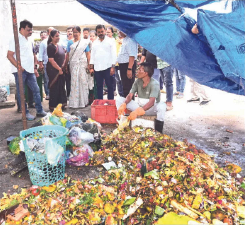  ଆପାର୍ଟମେଣ୍ଟ ବୁଲିଲେ ମେୟର୍‌
