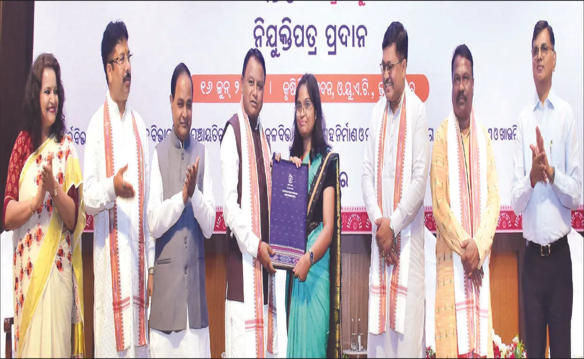  ୯୬୪ ଜଣଙ୍କୁ ନିଯୁକ୍ତିପତ୍ର ବାଣ୍ଟିଲେ ସରକାର: ସ୍ବାଧୀନତା ପରେ ଓଡ଼ିଶାରେ ବର୍ଷକ ଭିତରେ ଏତେ ନିଯୁକ୍ତି ଦିଆଯାଇ ନ ଥିଲା: ମୁଖ୍ୟମନ୍ତ୍ରୀ