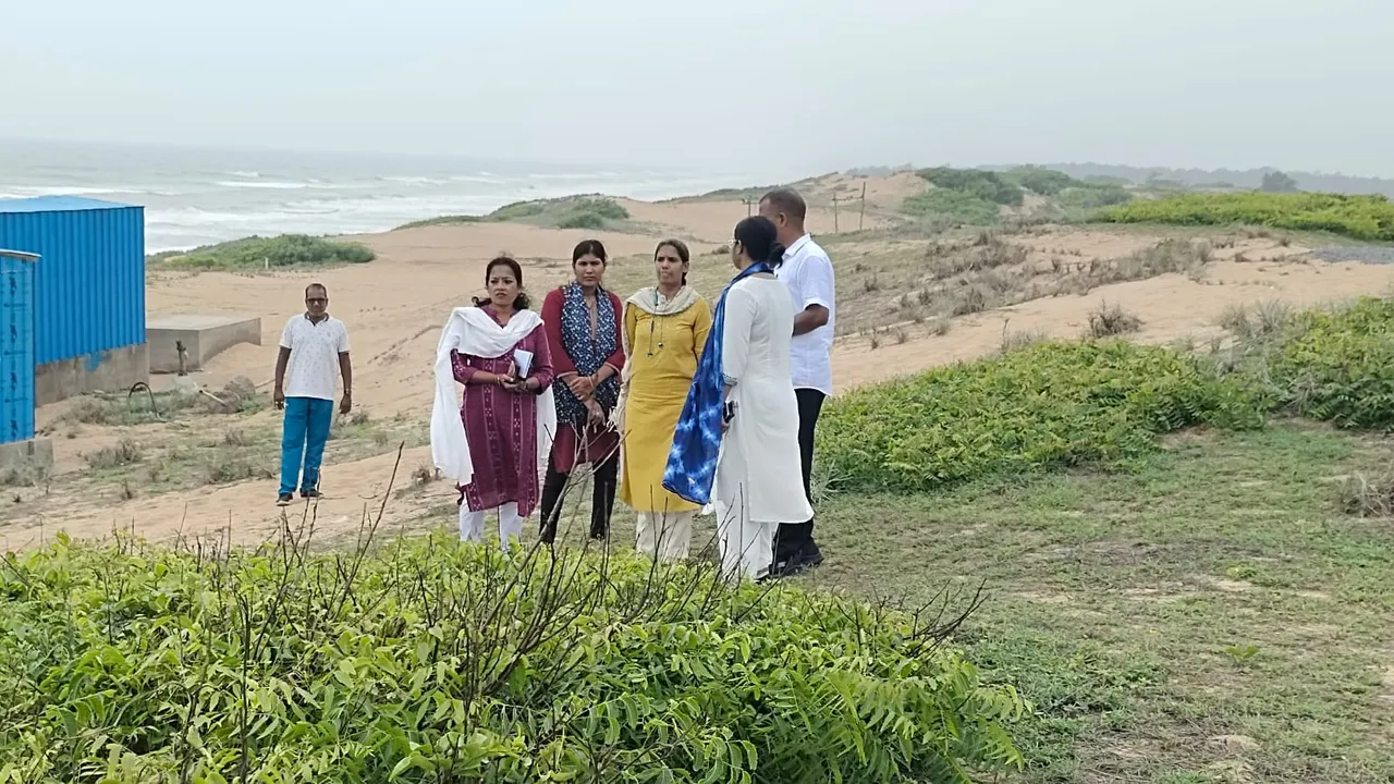  Crime branch at Gopalpur sea beach Photograph: (sambad.in) 