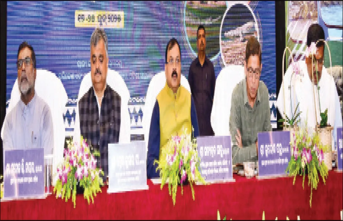  ଚିନ୍ତା ବଢ଼ାଇଲାଣି ମଣିଷ-କୁମ୍ଭୀର ଲଢ଼େଇ: ନଦୀଘାଟରେ ଲାଗିବ ତାରଜାଲି, କୁମ୍ଭୀର ସଂରକ୍ଷଣ ପ୍ରକଳ୍ପର ୫୦ ବର୍ଷ ପୂର୍ତ୍ତି