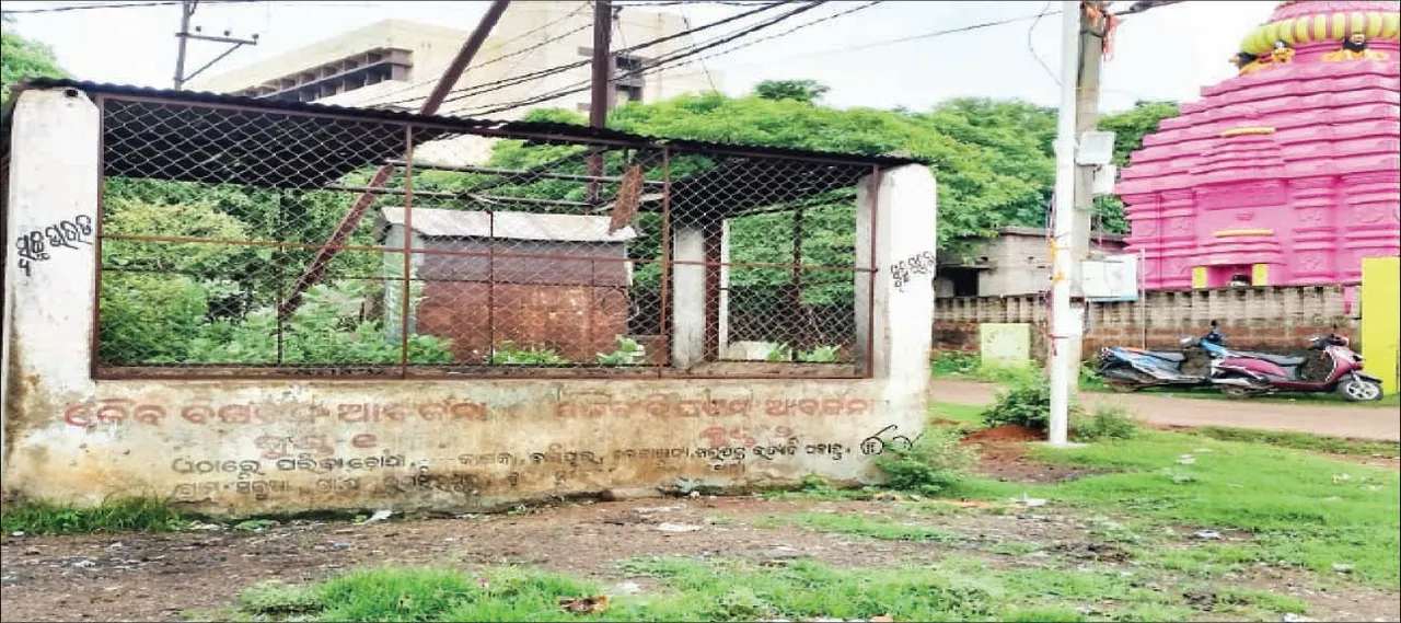  ପଞ୍ଚାୟତରେ ଖତ ହେଉଛି ଅଳିଆଉଠା ଗାଡ଼ି, ରାଜଧାନୀ ଉପକଣ୍ଠକୁ ଅଳିଆ ଅଡ଼ୁଆ