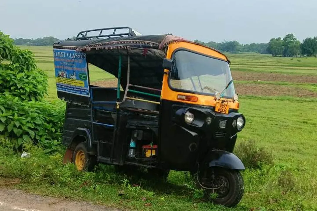  ଅଟୋ ଓଲଟି ୭ ଛାତ୍ରଛାତ୍ରୀ ଆହତ, ଖଇରା ଗୋଷ୍ଠୀ ସ୍ବାସ୍ଥ୍ୟକେନ୍ଦ୍ରରେ ଭର୍ତ୍ତି