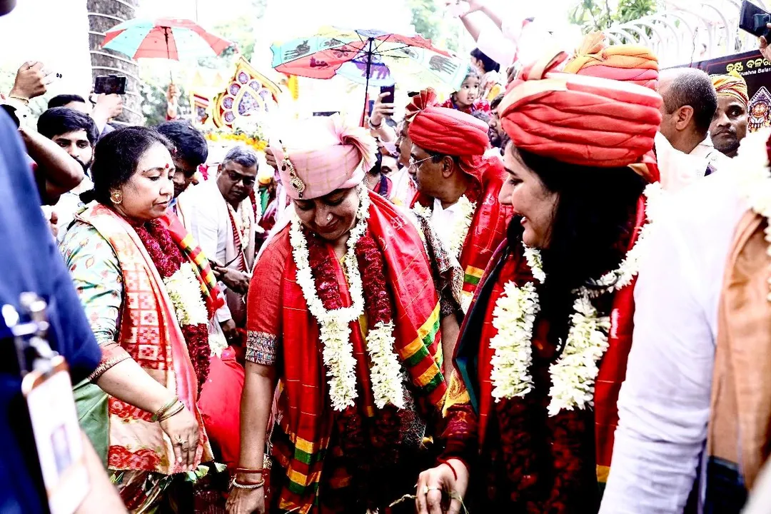  ନୂଆଦିଲ୍ଲୀରେ ରଥଯାତ୍ରା: ଛେରାପହଁରା କଲେ ମୁଖ୍ୟମନ୍ତ୍ରୀ ରେଖା ଗୁପ୍ତା