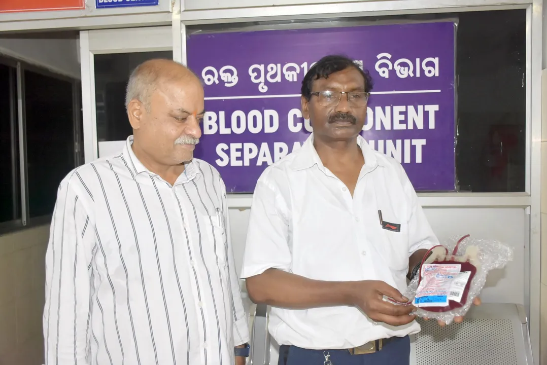  ମୁମ୍ବାଇରୁ ରାଉରକେଲା ଆସିଲା ବିରଳ ଗ୍ରୁପ୍‌ ରକ୍ତ, ବିମାନବନ୍ଦର ପର୍ଯ୍ୟନ୍ତ କରାଗଲା ଗ୍ରିନ୍‌ କରିଡର