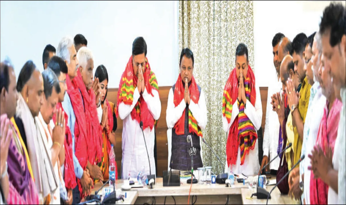  ପୁରୀରେ ତନାଘନା କଲେ ମୁଖ୍ୟମନ୍ତ୍ରୀ: ସବୁ ନୀତି ଶୃଙ୍ଖଳିତ କର ‘ଯାହା ଘଟିଲା ଅତ୍ୟନ୍ତ ଦୁଃଖଦାୟକ’