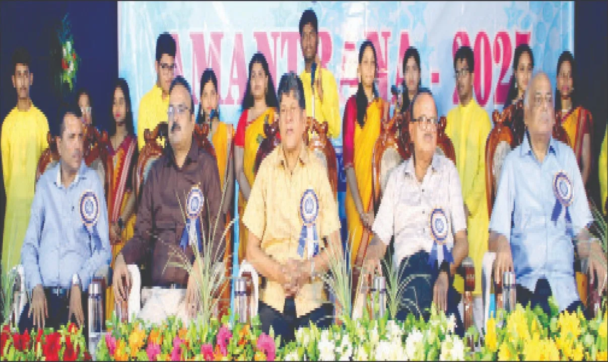  କେଏମ୍‌ବିବିରେ ସ୍ବାଗତ ସମ୍ବର୍ଦ୍ଧନା ସମାରୋହ: ‘ପରିବର୍ତ୍ତନକୁ ମୁକାବିଲା କରିବା ହେଉଛି ବଡ଼ ପରୀକ୍ଷା’
