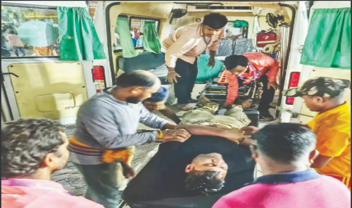  ନନ୍ଦିଘୋଷ ରଥ ନିକଟରେ ଠେଲାପେଲା: ୩ ଜଣଙ୍କ ଗୋଡ଼ ଭାଙ୍ଗିଲା