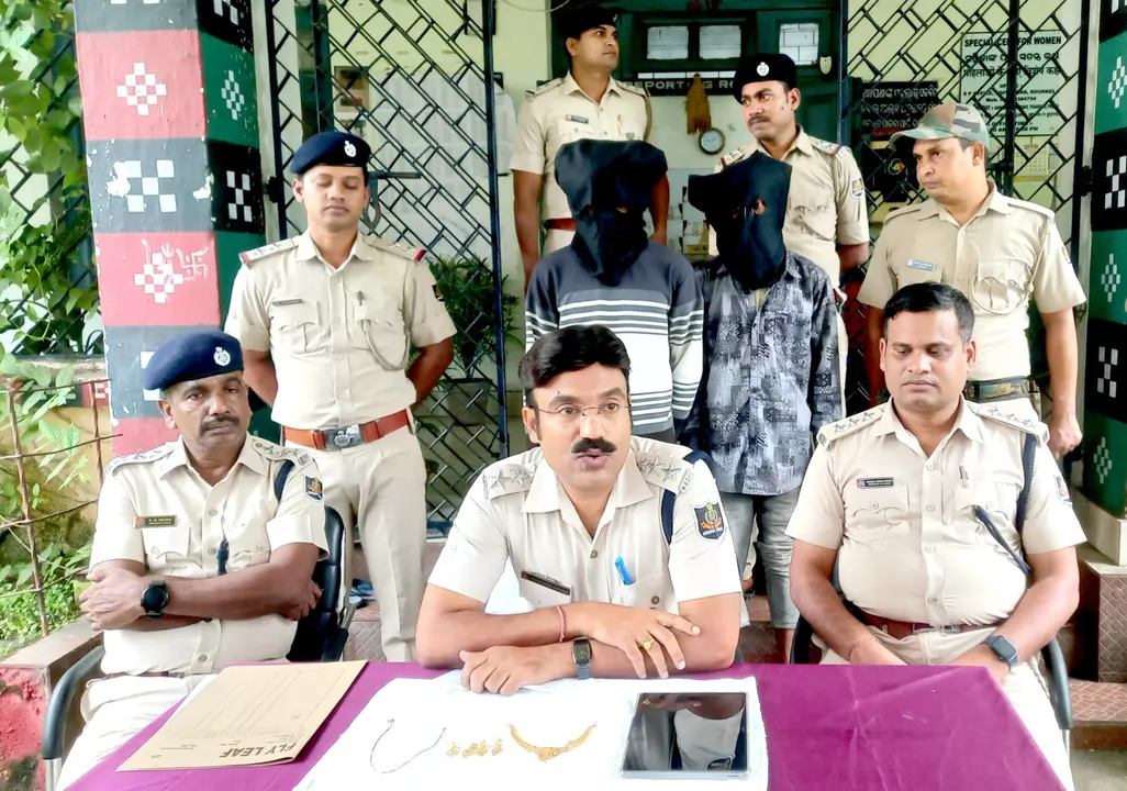  ଚୋରି ସୁନାଗହଣା ଜବତ, ୨ ଗିରଫ