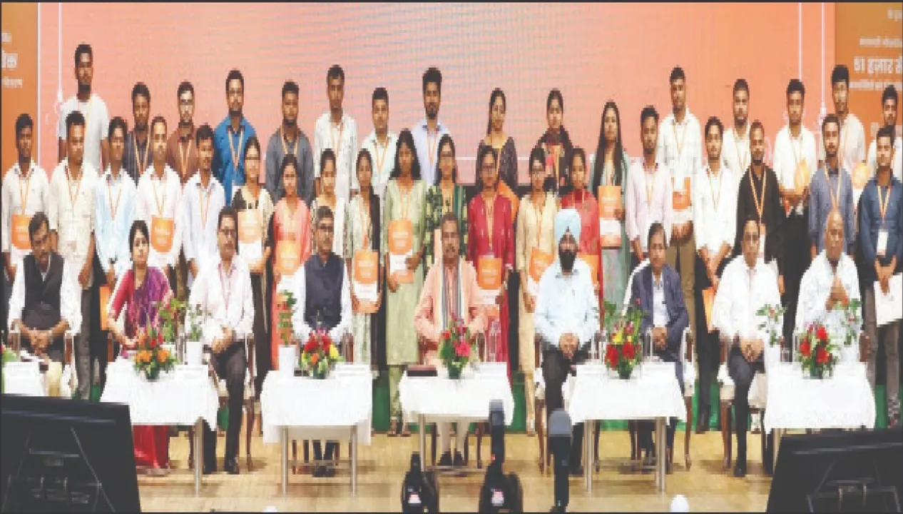  ୨୦୪ ଜଣଙ୍କୁ ନିଯୁକ୍ତିପତ୍ର ବାଣ୍ଟିଲେ କେନ୍ଦ୍ରମନ୍ତ୍ରୀ