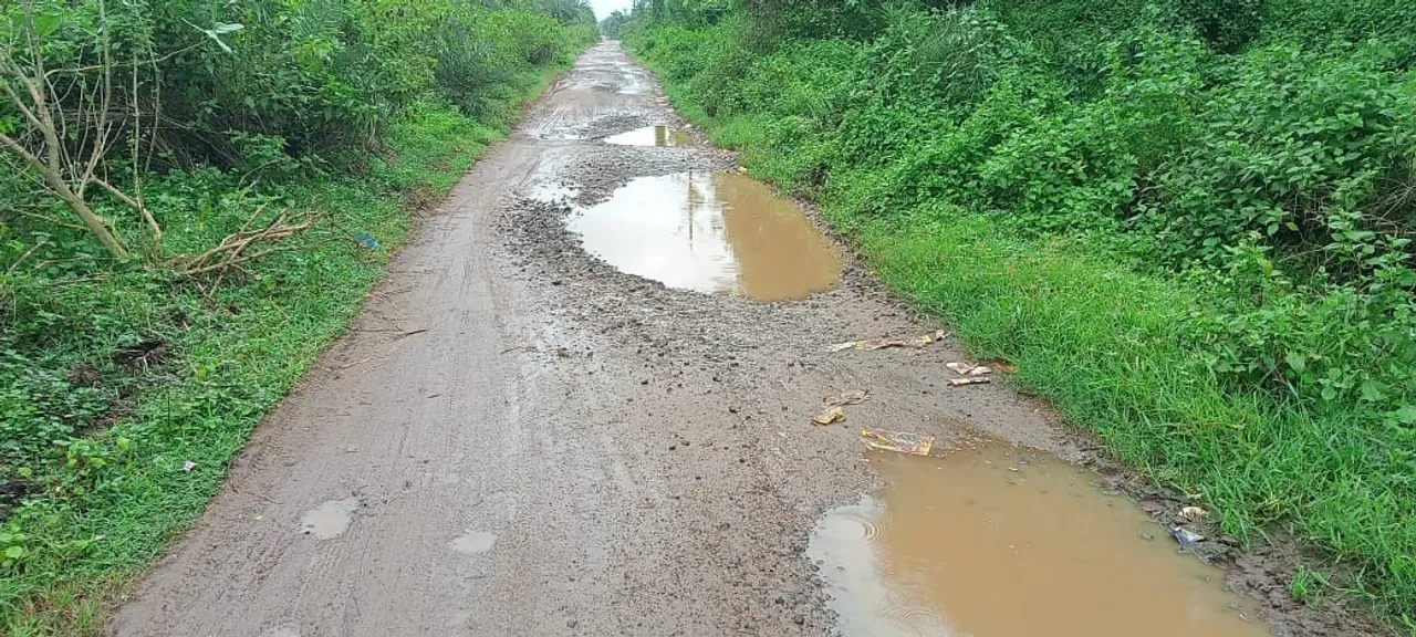  ରେଙ୍ଗାଳି ଦକ୍ଷିଣ ପାର୍ଶ୍ଵ କେନାଲ ରାସ୍ତା ଅତି ଶୋଚନୀୟ: ଦୁର୍ଦ୍ଦଶାରେ ଅଞ୍ଚଳବାସୀ