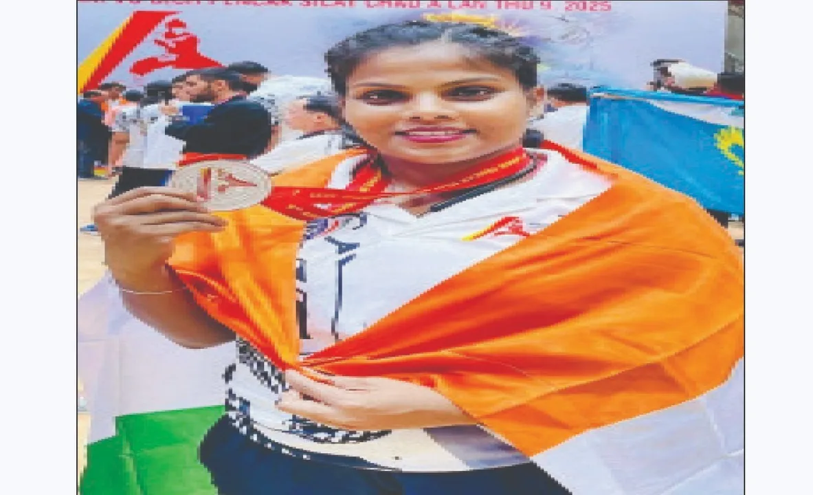  ଏସୀୟ ପେନ୍‌ଚାକ୍‌ ସିଲାଟ୍‌: ପ୍ଲିଜାଲିନ୍‌ଙ୍କୁ ରୌପ୍ୟ