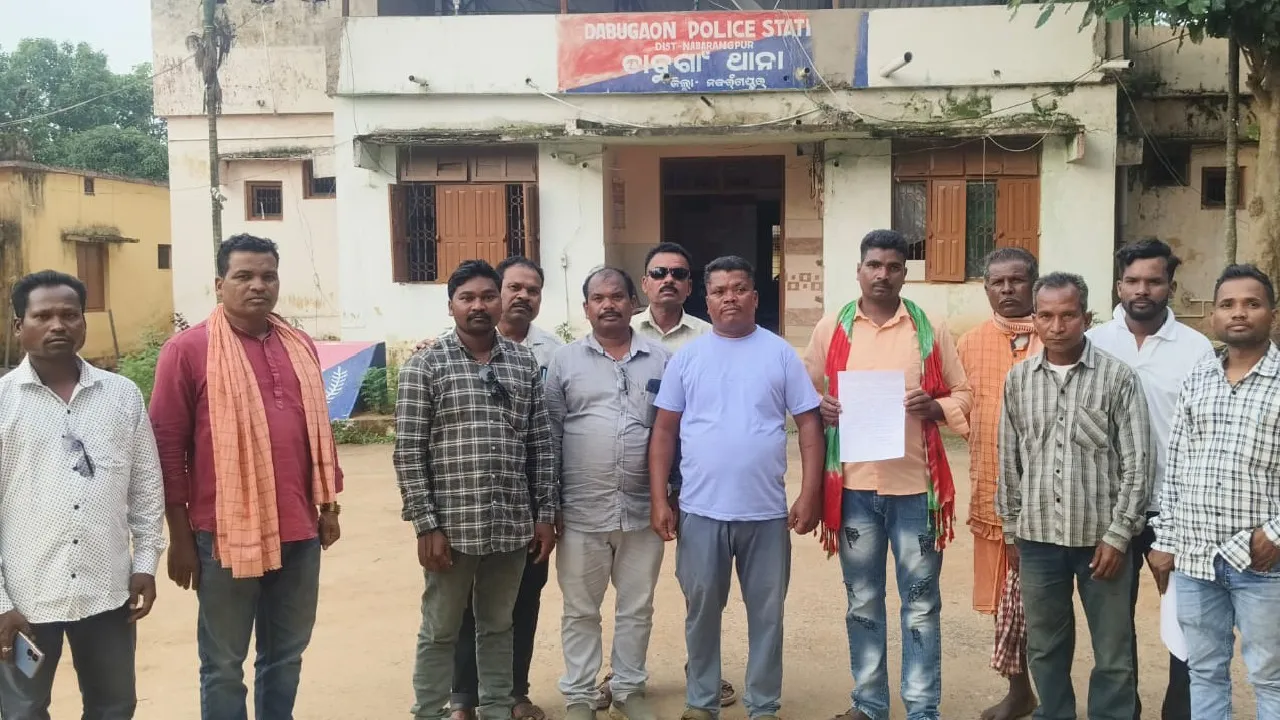  ଶ୍ରେଣୀଗୃହରେ ଆଦିବାସୀ ଛାତ୍ରୀଙ୍କୁ ଅଶ୍ଳୀଳ ବ୍ୟବହାର ଅଭିଯୋଗ: ଶିକ୍ଷକଙ୍କ ବିରୁଦ୍ଧରେ ଏତଲା