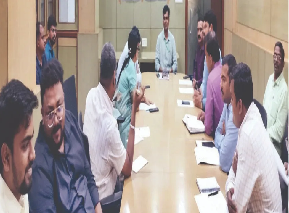  ‘ସମ୍ବାଦ ଭବନ’ରେ ପ୍ରଧାନମନ୍ତ୍ରୀ ବିକଶିତ ଭାରତ ରୋଜଗାର ଯୋଜନା ଉପରେ ବୈଠକ