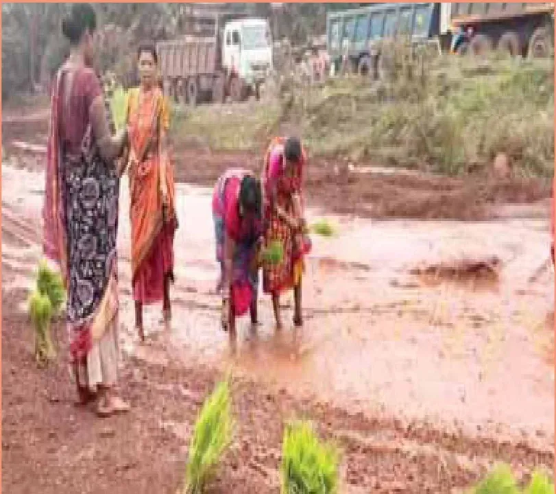  ଜାତୀୟ ରାଜପଥରେ ତଳି ରୋଇଲେ ଗାଁ ମହିଳା