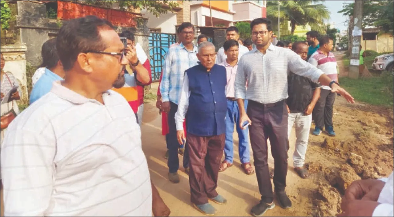  ରାଜଧାନୀର କେଉଁ ଅଞ୍ଚଳ ବୁଡ଼ୁଛି ବୁଲି ଦେଖିଲେ ବିଏମ୍‌ସି କମିସନର୍‌