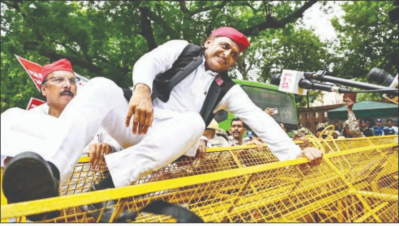  ‘‌ଭୋଟ୍‌ ଚୋରି’ ଅଭିଯୋଗ: ଦିଲ୍ଲୀରେ ହାଇଡ୍ରାମା