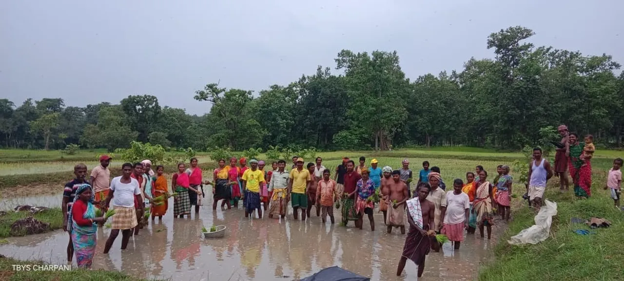  ଶୁଦ୍ଧିକାର୍ଯ୍ୟରେ ନିଶା ନଦେବାରୁ ବାସନ୍ଦ: ସହଯୋଗର ହାତ ବଢ଼ାଇଲେ ସେଙ୍ଗେଲ କାର୍ଯ୍ୟକର୍ତ୍ତା