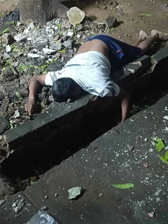 ହଷ୍ଟେଲ୍‌ ଛାତରୁ ପଡ଼ି ଡ୍ରାଇଭର୍‌ଙ୍କ ମୃତ୍ୟୁ