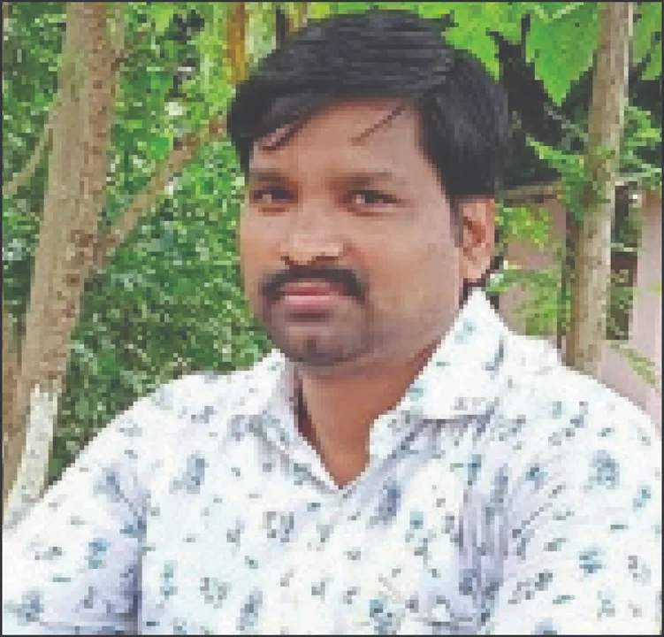  ଟ୍ରକ୍ ଧକ୍କାରେ ସ୍ବାମୀ ମୃତ ସ୍ତ୍ରୀ ଓ ପୁଅ ଗୁରୁତର