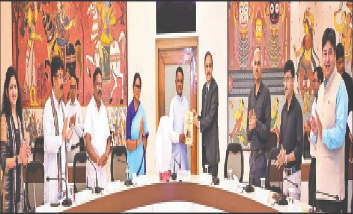  ଅନ୍ତରୀଣ ରିପୋର୍ଟ ଦେଲେ ରାଜ୍ୟ ଅର୍ଥ ଆୟୋଗ: ଷୋଡ଼ଶ ଅର୍ଥ ଆୟୋଗଙ୍କୁ ପଠାଯିବ